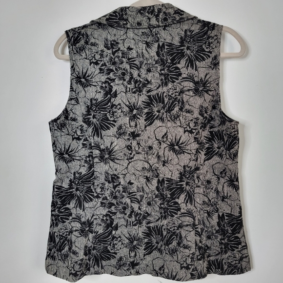 Christopher & Banks Medium Floral Flossed Zip Up Vest - Picture 6 of 11